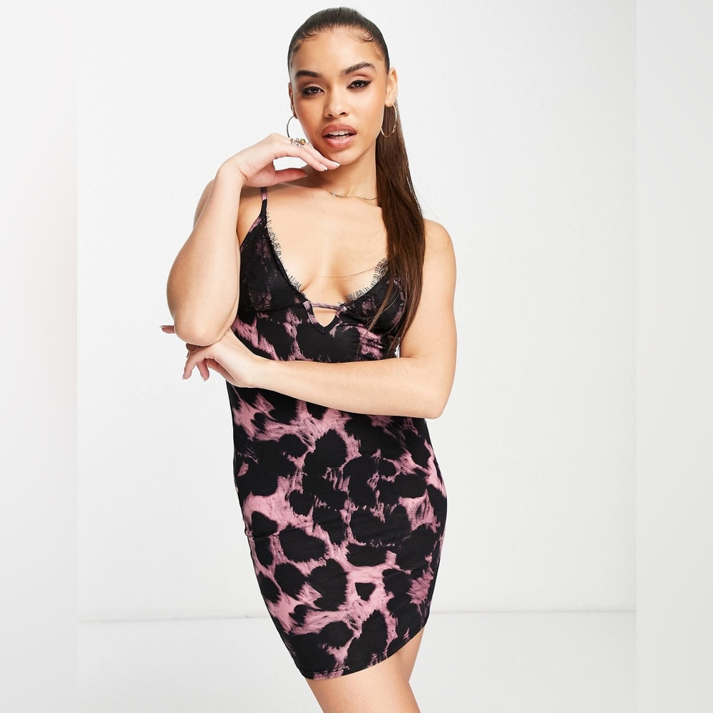 NWT ASOS DESIGN Cami lace bust mini dress in animal print Size 6